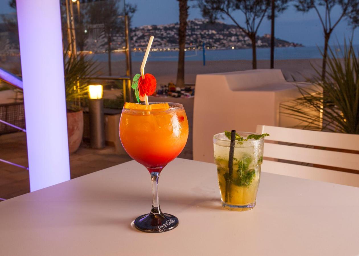 Hotel Monterrey Roses By Pierre & Vacances Exterior photo